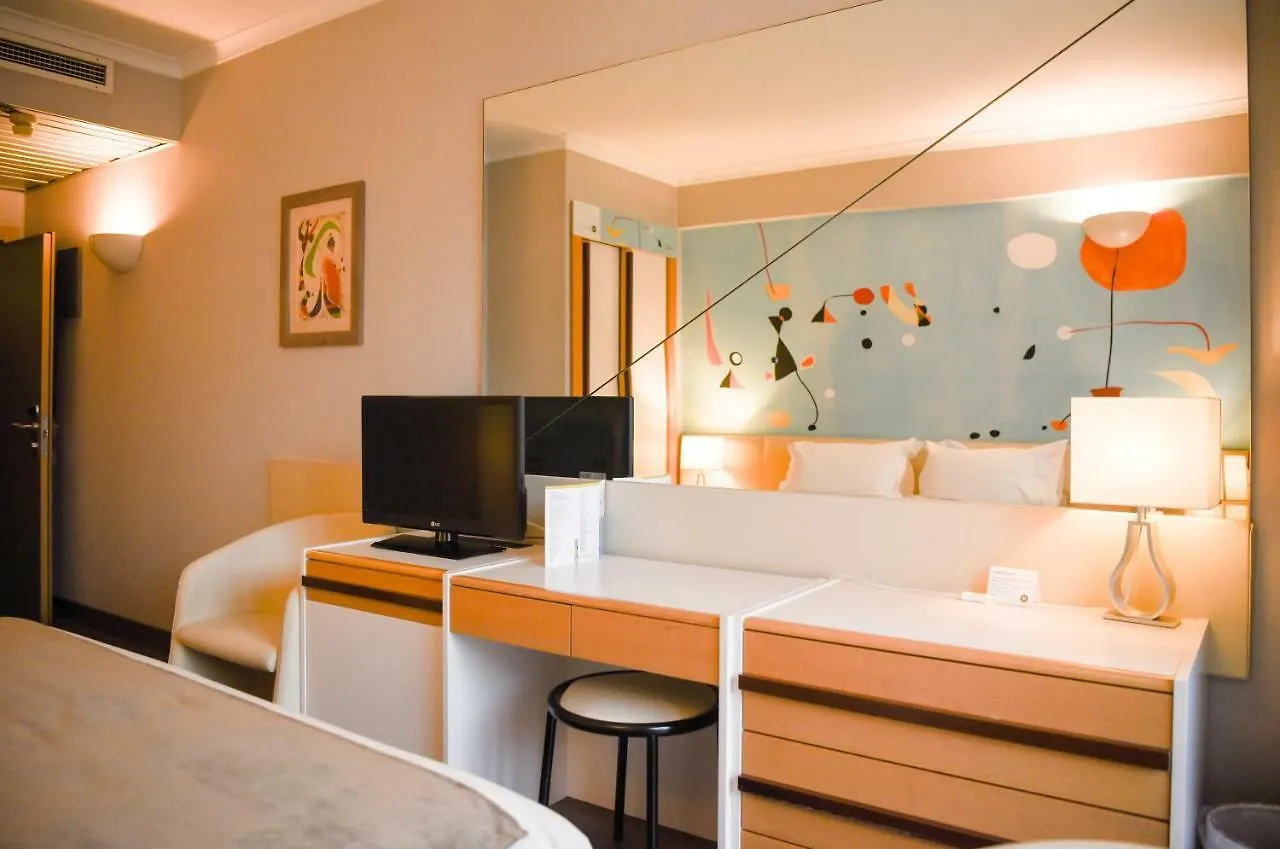 ****  Hotel 3K Barcelona Lisbon Portugal